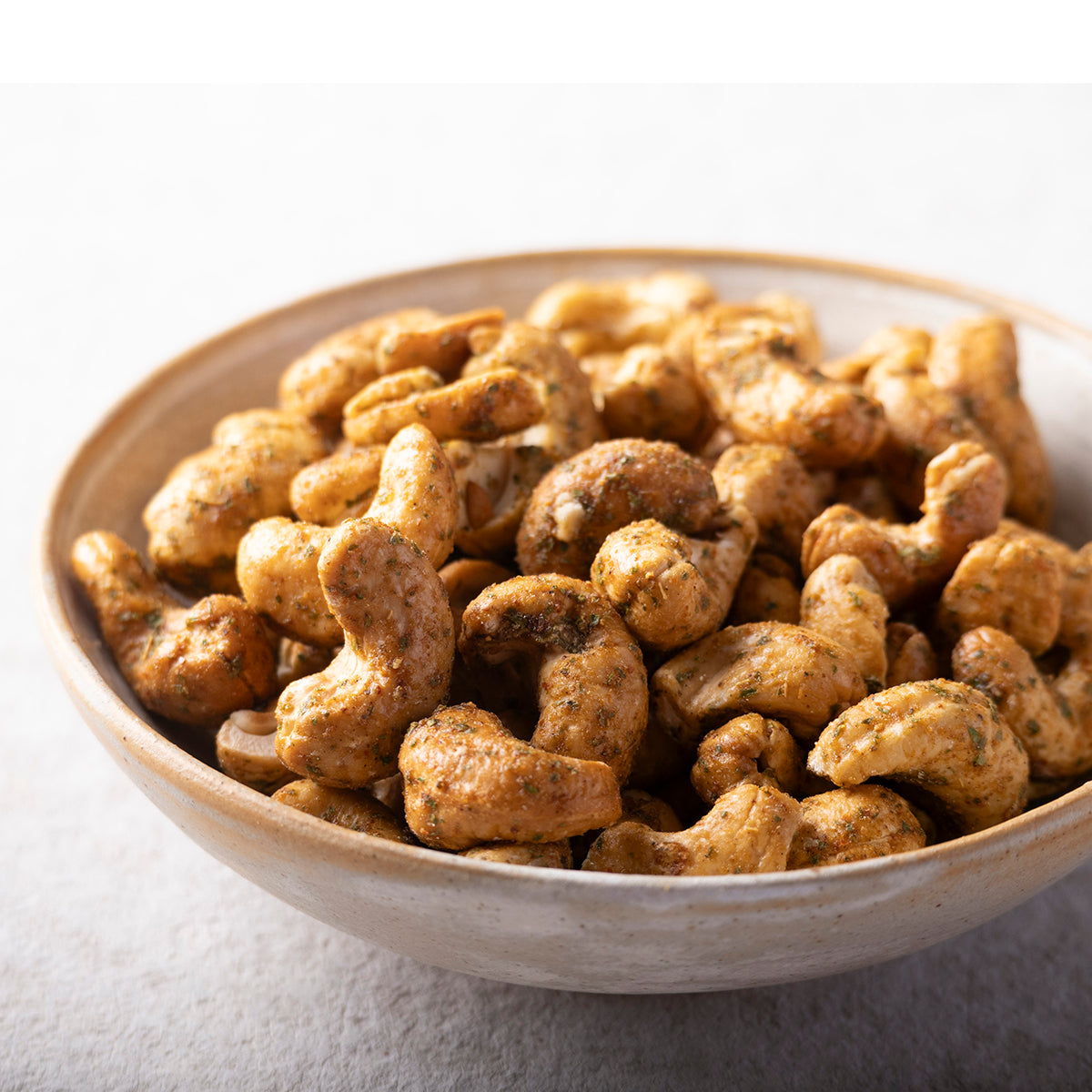 Jalapeno Chilli and Makrut Lime Baked Cashews - HealVia