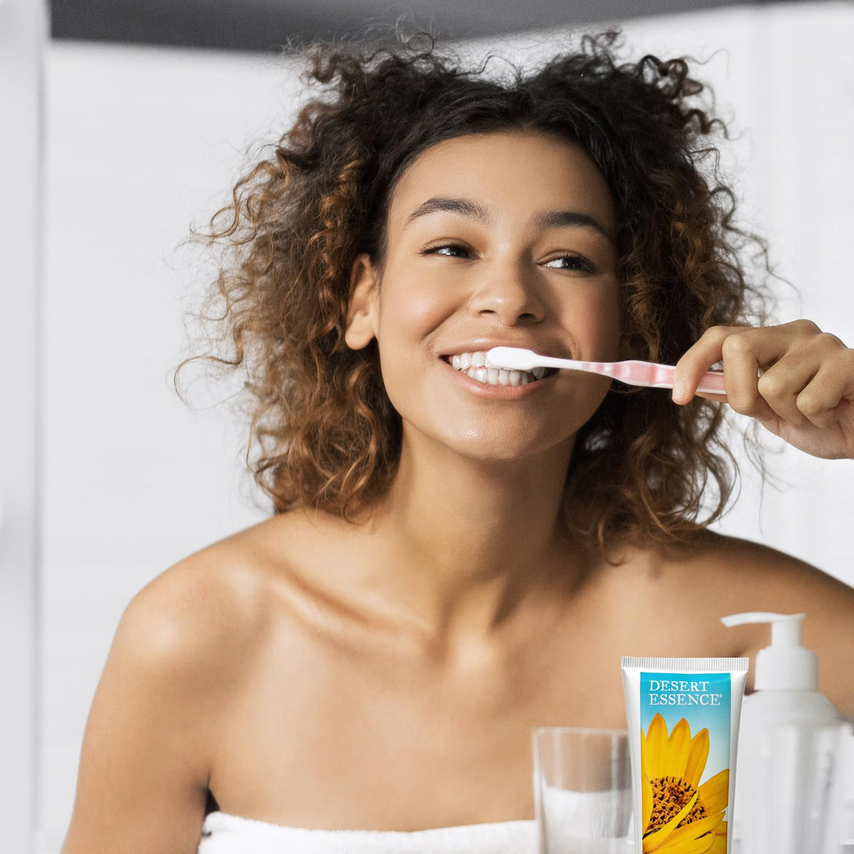 Desert Essence Arnica & Tea Tree Toothpaste β Carrageenan & Fluoride Free, Wintergreen Mint β Vegan, Non-GMO, Gluten-Free β 6.5 oz