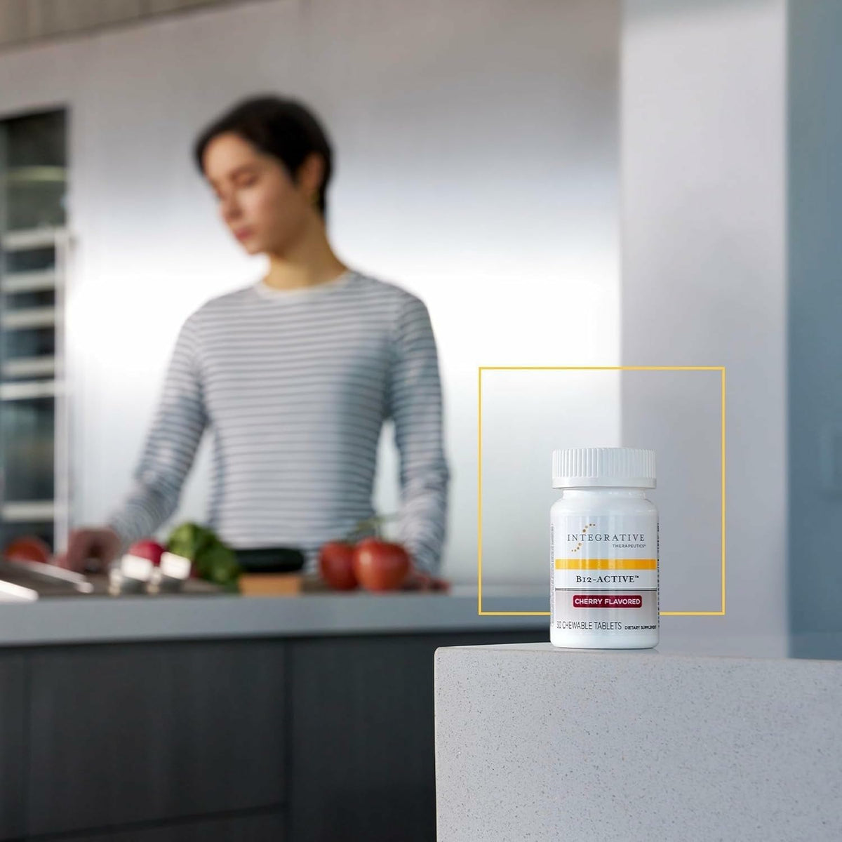 فيتامين B12-Active القابل للمضغ بنكهة الكرز من Integrative Therapeutics - فيتامين B12 نباتي وخالٍ من الغلوتين لدعم الأعصاب (30 جرعة)