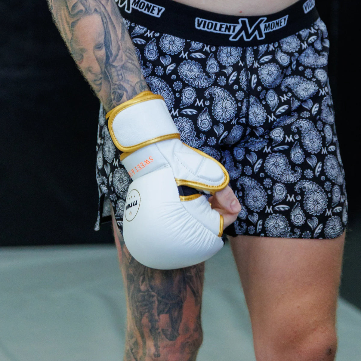 Velocity MMA 2.0 Gloves – Polar White