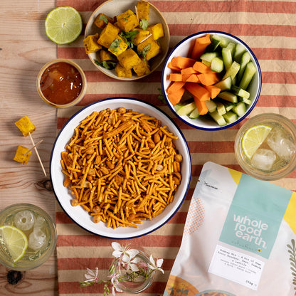 Bombay Mix - A Mix of Gram Flour Noodles, Peas, Peanuts & Lentils