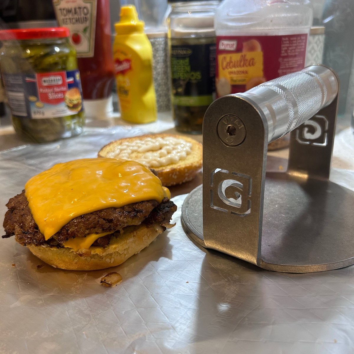 Heavy-Duty Smash Burger Press