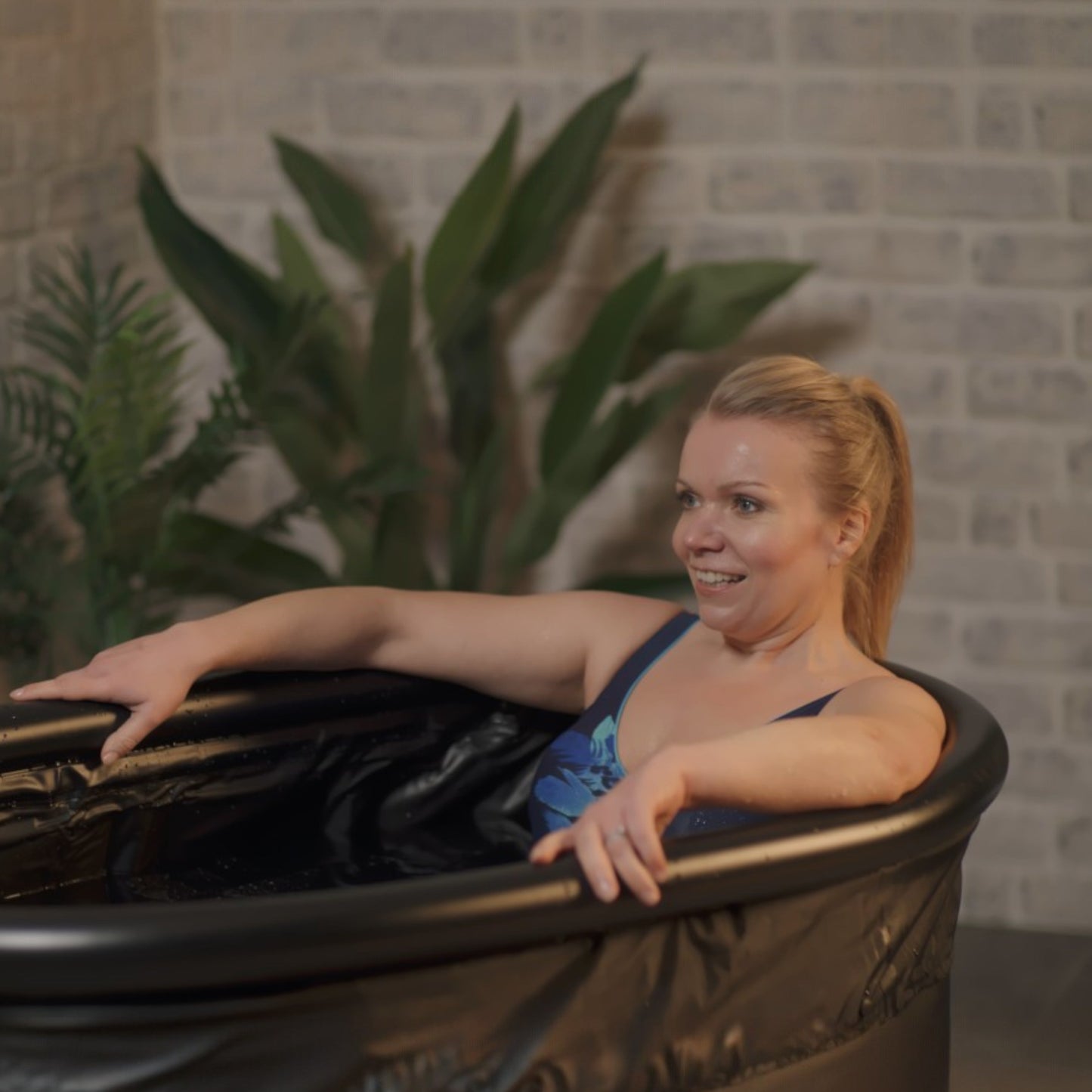 Ice Bath (Black Top)