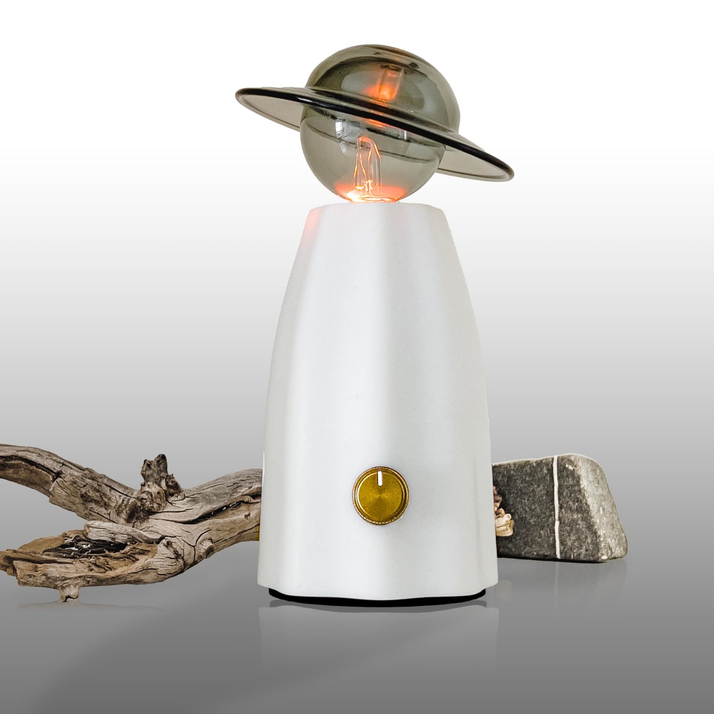 CHEZARTEMIS Scarecrow Glass Essential Oil Diffuser – Waterless, Rechargeable & Quiet