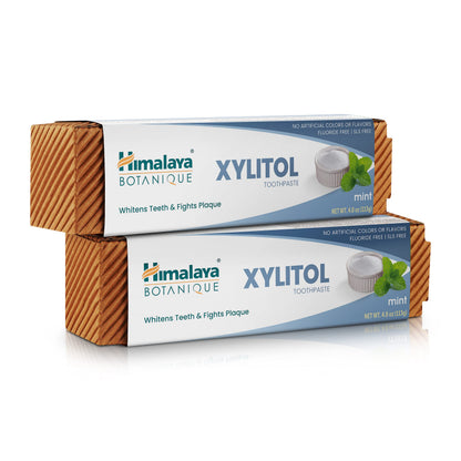 Himalaya Botanique Whitening Antiplaque Toothpaste with Xylitol – Fluoride Free, 4 oz, 2 Pack