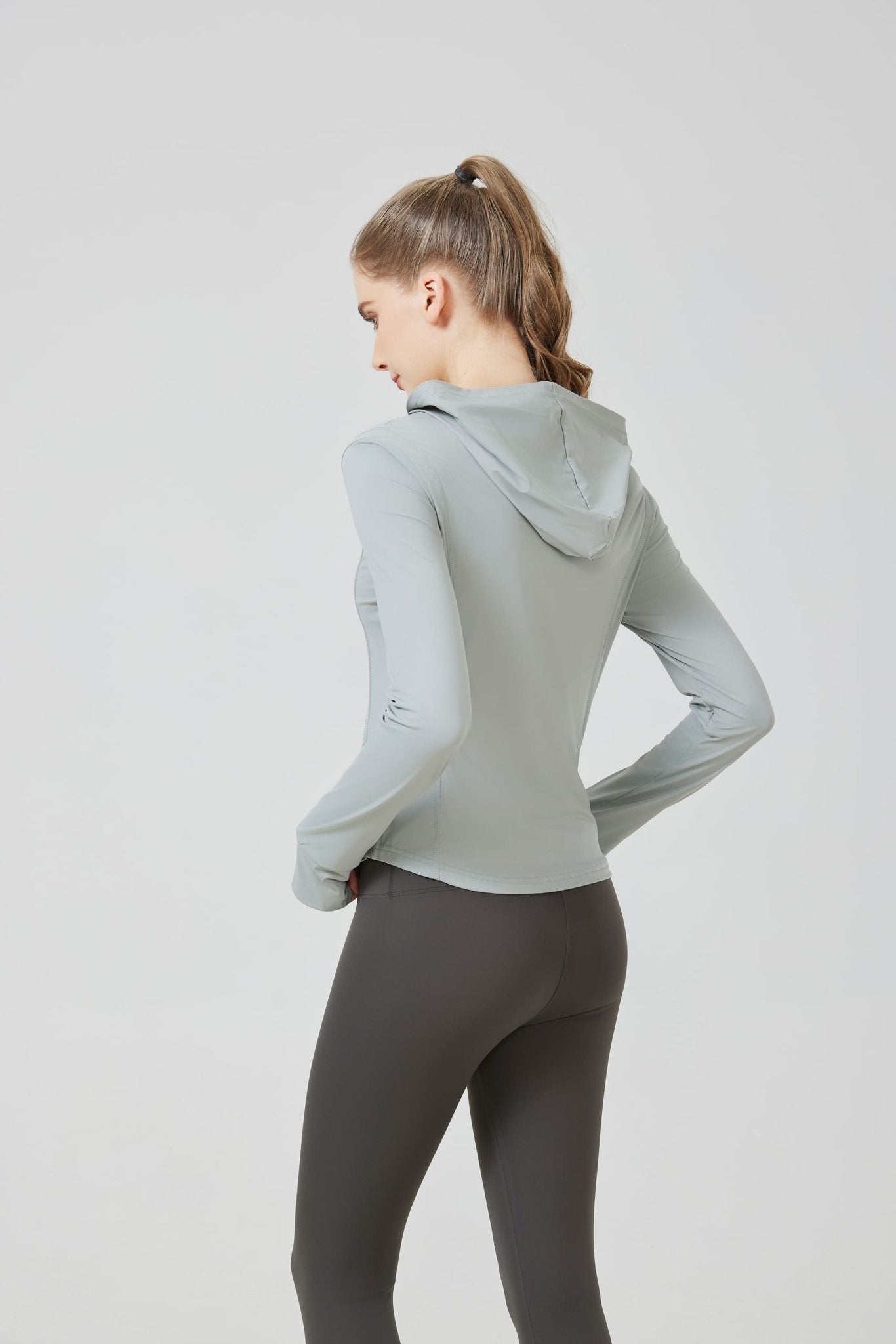 سترة رياضية بغطاء رأس، حماية من الأشعة فوق البنفسجية 50+