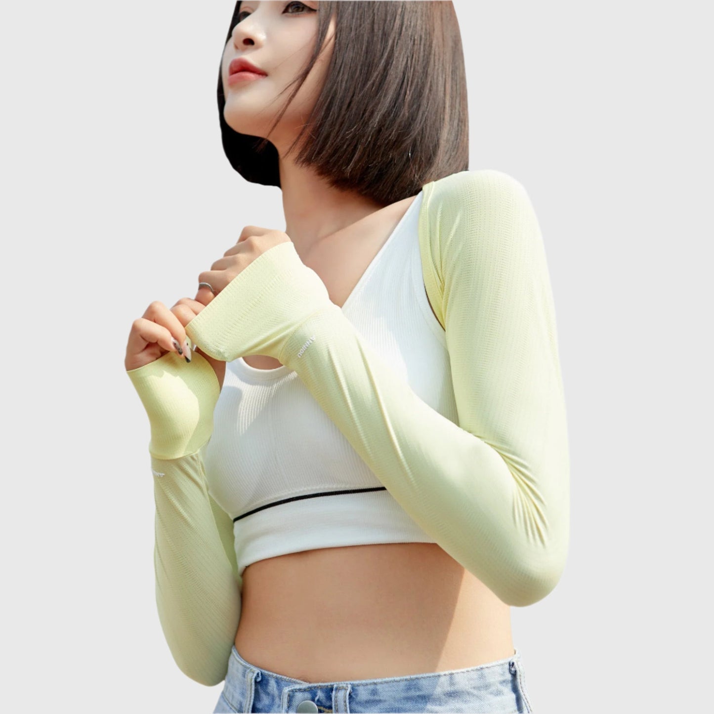 أكمام واقية من الشمس بدرجة حماية 50+ على الكتف